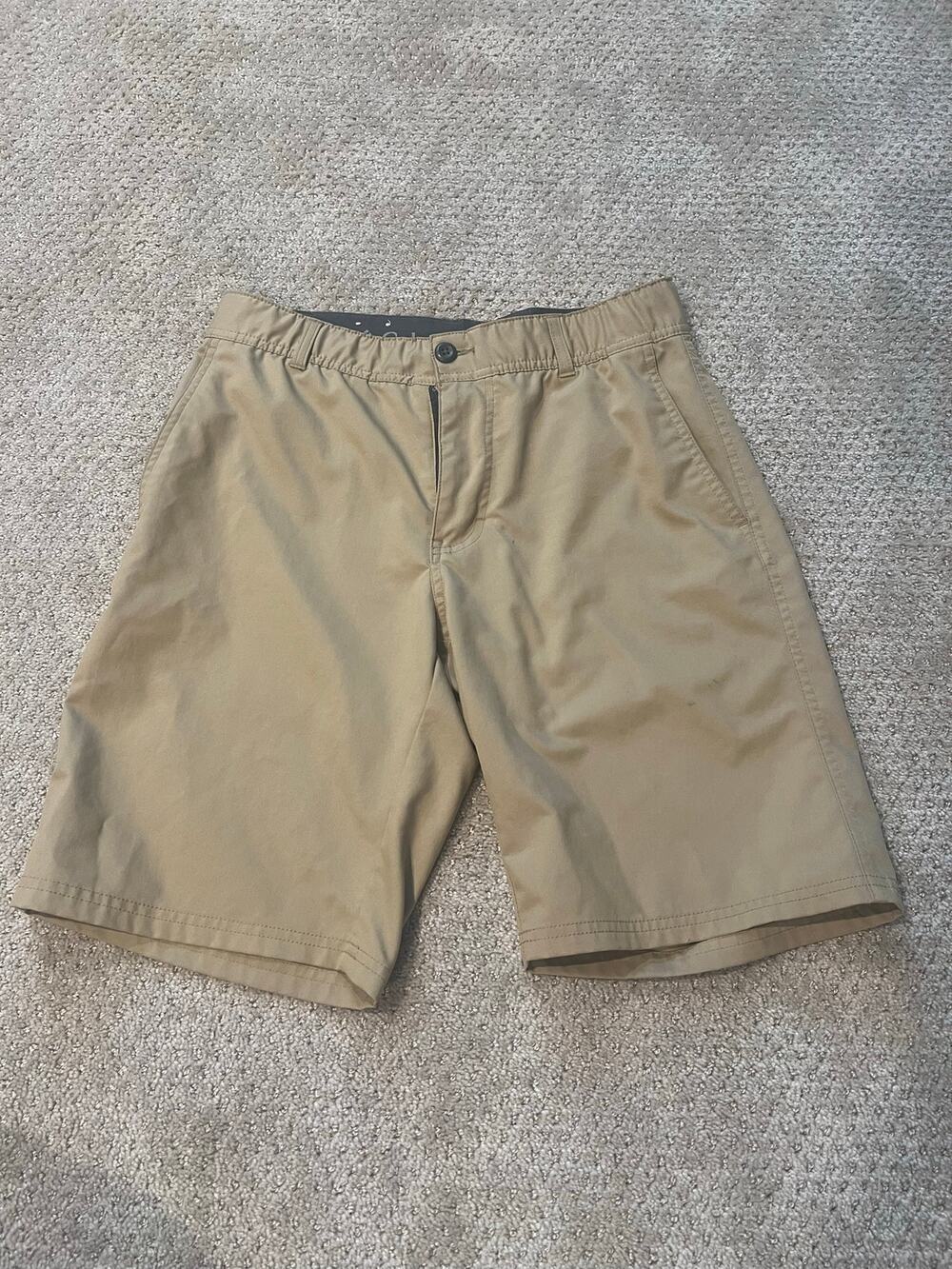 Khaki Columbia Shorts (32)